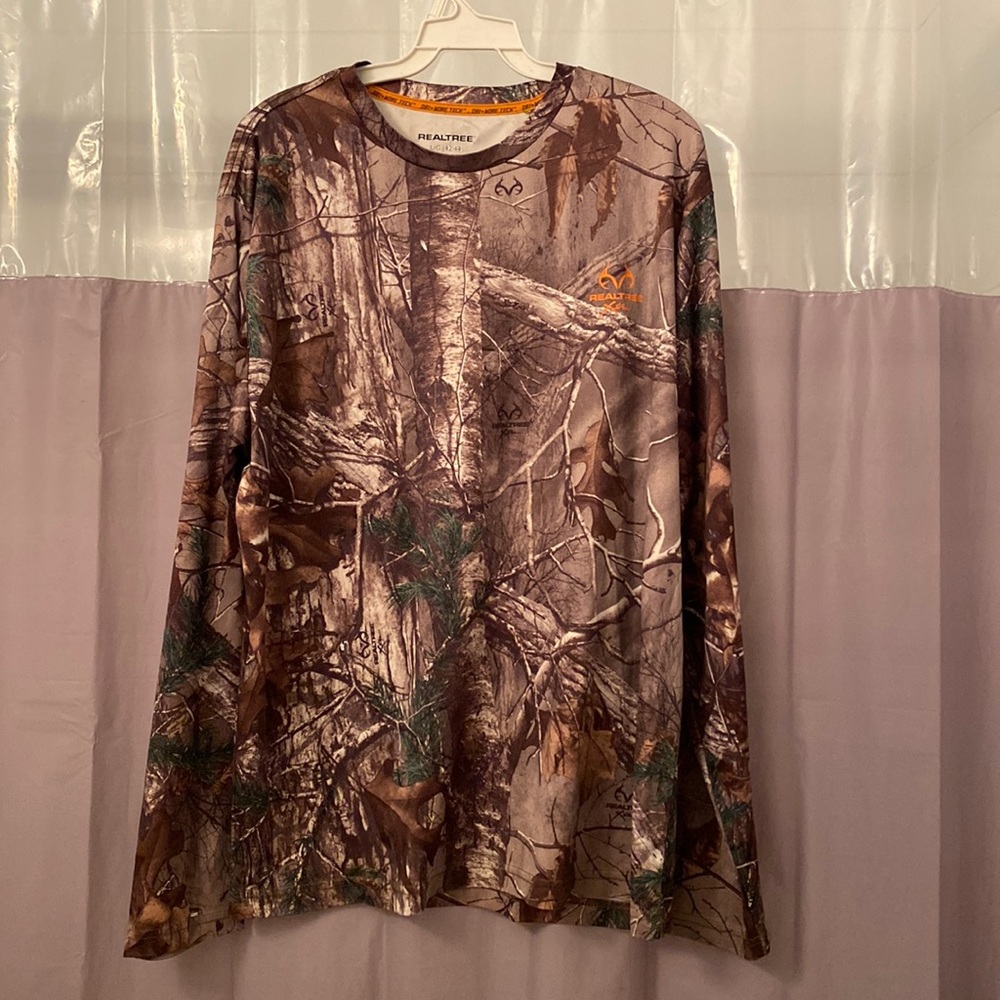 Men’s Large Real Tree Long Sleeved Shirt